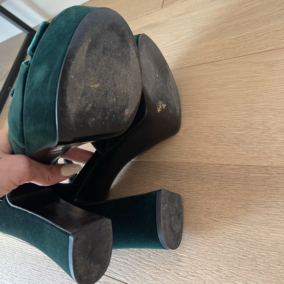 SAINT LAURENT Crushed Velvet Farrah Platform - Picture 5 of 9